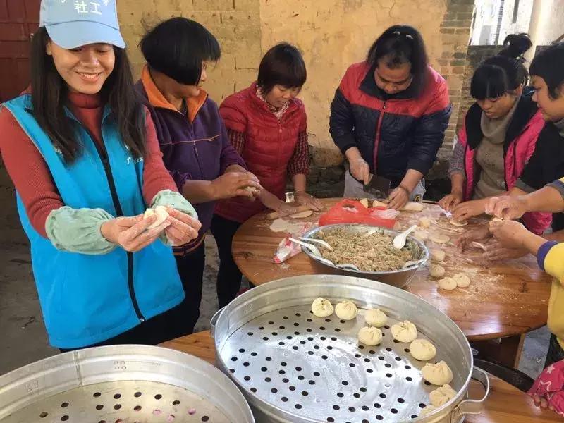 关于出生七个月的宝宝，成长之路的奇妙旅程